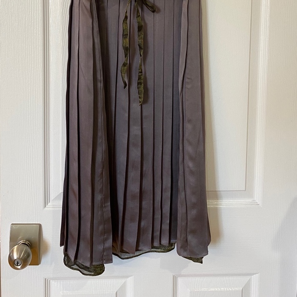 Joshi Tea-length Designer Silk Dress - Picture 3 of 9